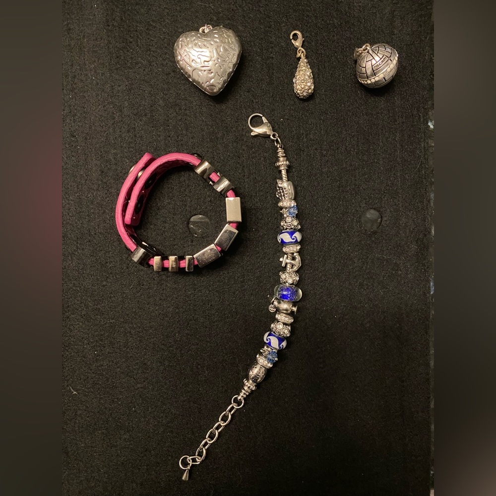 Bracelet